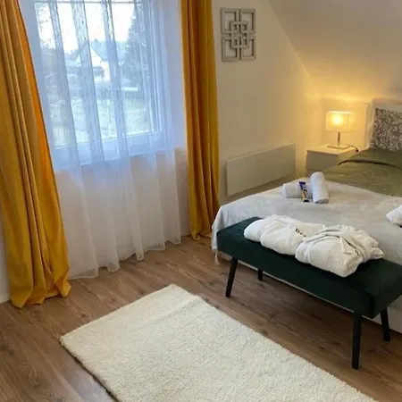 Irisz Teljes Haz فيلة