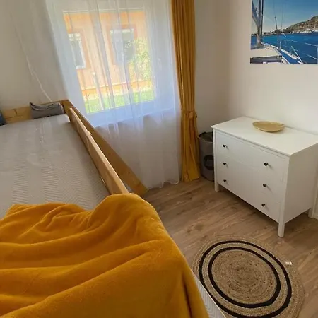 Irisz Teljes Haz * Balatonmariafurdo