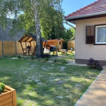 Irisz Teljes Haz Villa Balatonmariafurdo