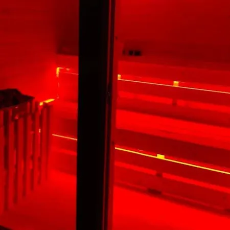 Irisz Teljes Haz فيلة