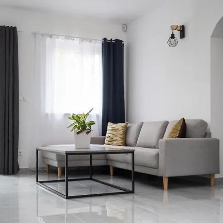 Irisz Teljes Haz Balatonmáriafürdő