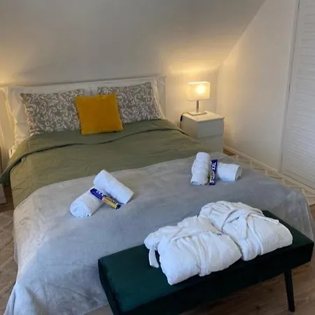 Irisz Teljes Haz Villa